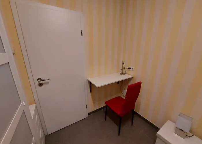 With Single Bed In A New House In * Vichten